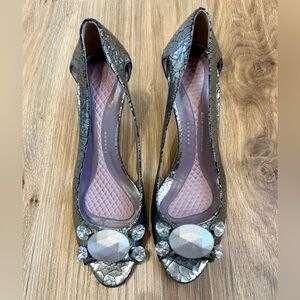 Anya Hindmarch Metallic Snakeskin Crystal Bow Heels EU 39 NWOB